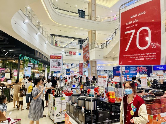 Thúc đẩy bán hàng từ siêu thị đến tạp hóa - 1 Thúc đẩy bán hàng từ siêu thị đến tạp hóa - 1