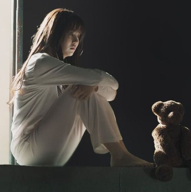 Nhồi máu não hoặc bệnh tim mạch có thể gây tê bì, sưng phù hoặc tay chân lạnh bất thường vào ban đêm (Ảnh minh họa)