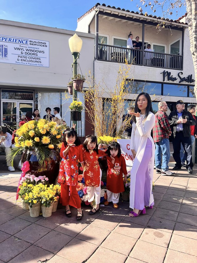 Gia đình hạnh phúc của Hồ Ly