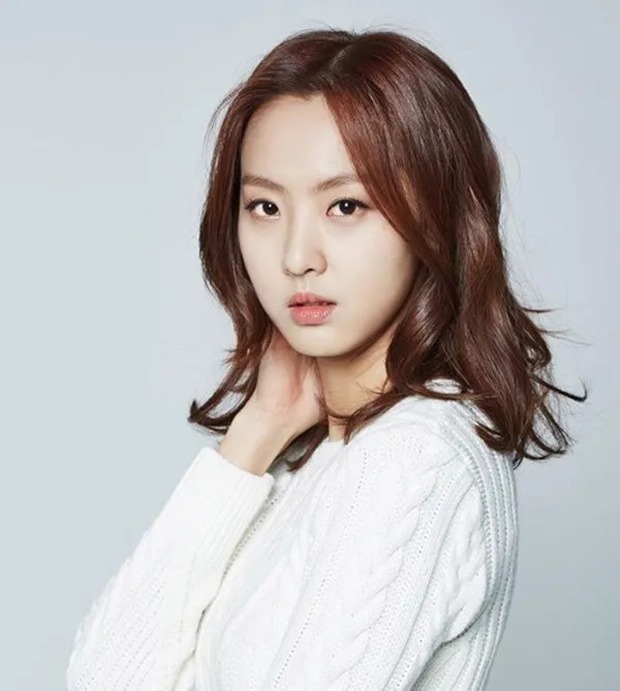 ... Lee Ru An bất hiếu, cấm cửa bà tới đám cưới