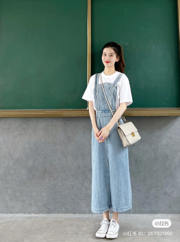 Hoặc là quần áo trẻ trung, đơn giản thế này