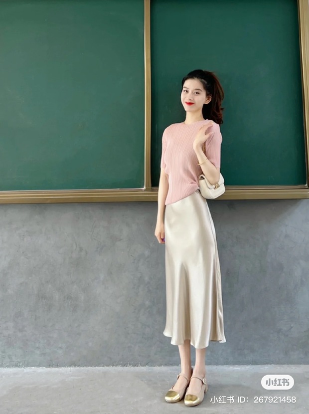 Lúc là trang phục công sở...