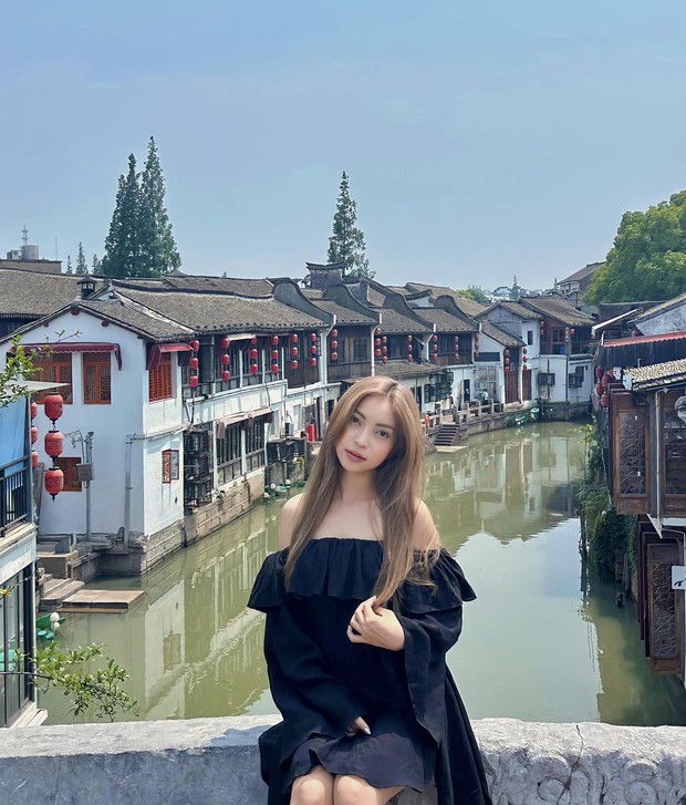 ... lúc sang Trung Quốc...