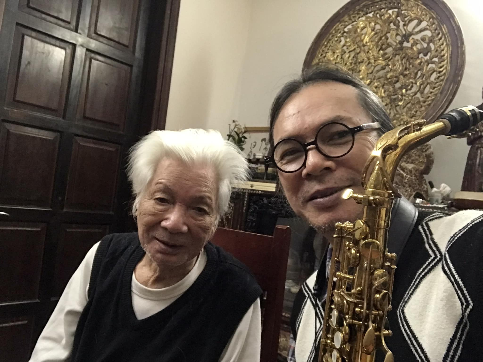 NSND Trần Bảng và con trai - đạo diễn Trần Lực.