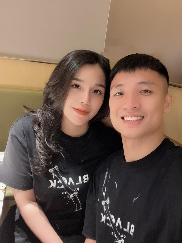 Bùi Tiến Dũng và bà xã Khánh Linh