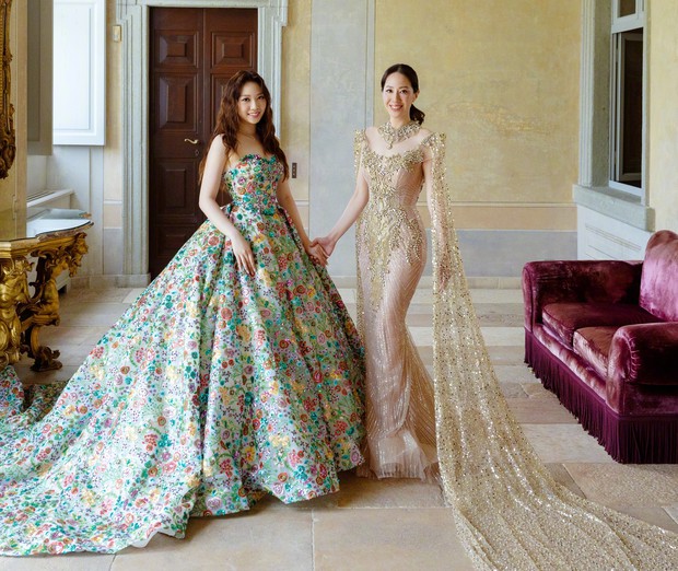 Uông Thi Thi kém Chân Tử Đan 18 tuổi, là con gái một doanh nhân nổi tiếng được mệnh danh 