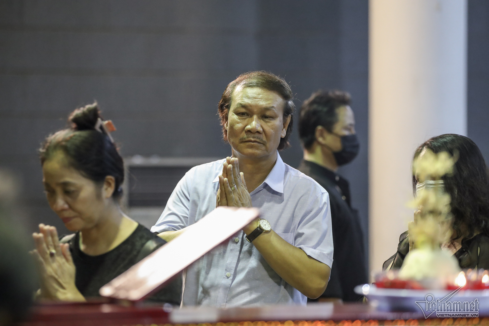 NSND Nguyễn Hải đến viếng 