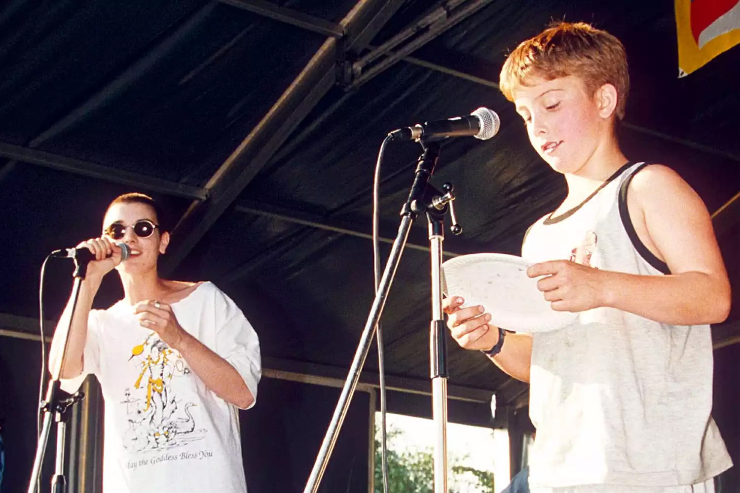 Sinéad O'Connor và con trai Shane - cậu bé tự tử ở tuổi 17 vào đầu năm 2022. 