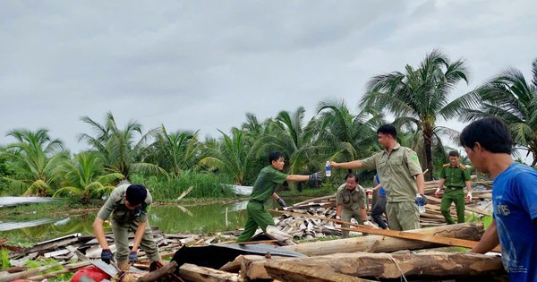 Ngành chức năng Cà Mau, Bạc Liêu giúp dân khắc phục hậu quả do thiên tai