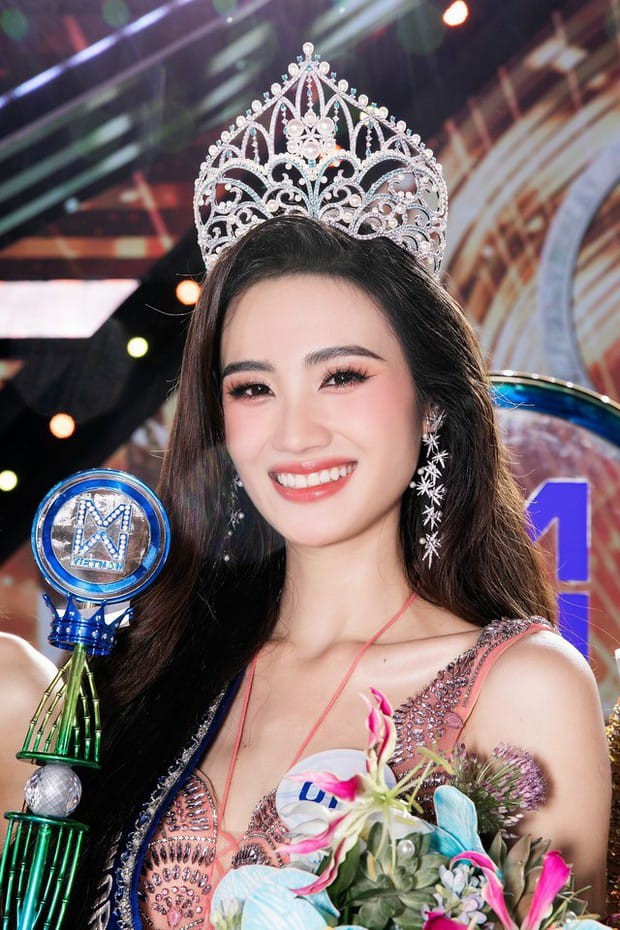 Tân Miss World Vietnam 2023 bị chỉ trích vì những phát ngôn gây tranh cãi