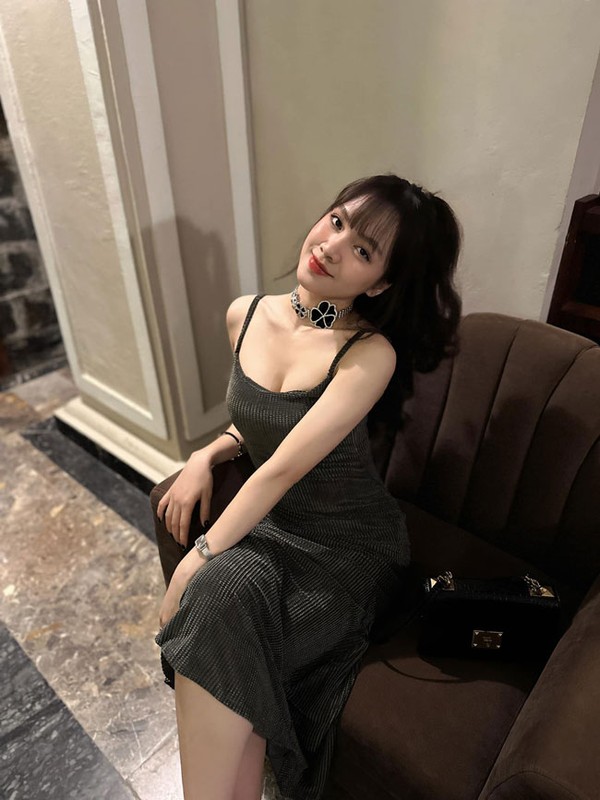 Thời sinh viên, Quế Linh rất năng động. Cô tham gia tích cực vào các câu lạc bộ của trường.