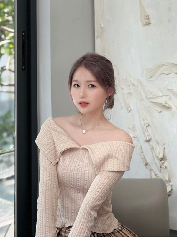 Điều khiến nhiều người ngưỡng mộ nhất chính là khả năng tự lập, cân bằng giữa kinh doanh và việc học rất đỉnh của rich kid 10x này.