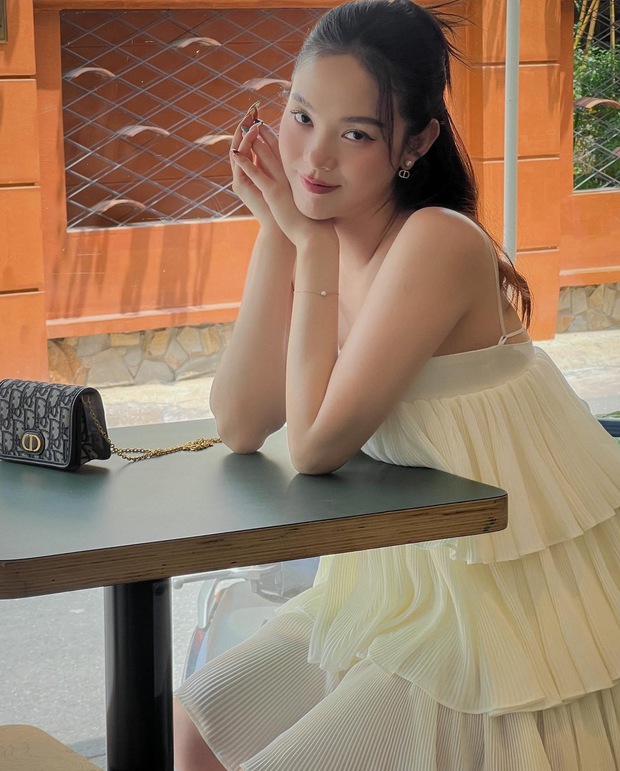 Nữ ca sĩ 8x trước đó thường xuyên dành thời gian nghỉ dưỡng, tận hưởng cuộc sống