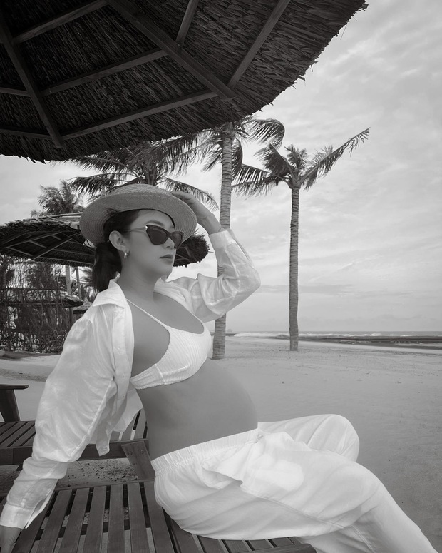 Nữ diễn viên 8x tiết lộ đây là kỳ nghỉ dưỡng cuối cùng để chuẩn bị chào đón sự xuất hiện của thành viên nhí