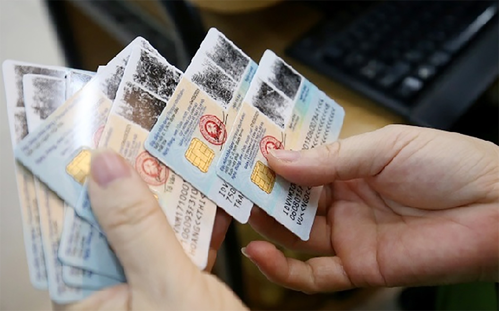 Những người sinh vào 3 năm này bắt bộc phải đổi CCCD gắn chip ngay trong năm 2024 để không bị phạt Những người sinh vào 3 năm này bắt bộc phải đổi CCCD gắn chip ngay trong năm 2024 để không bị phạt
