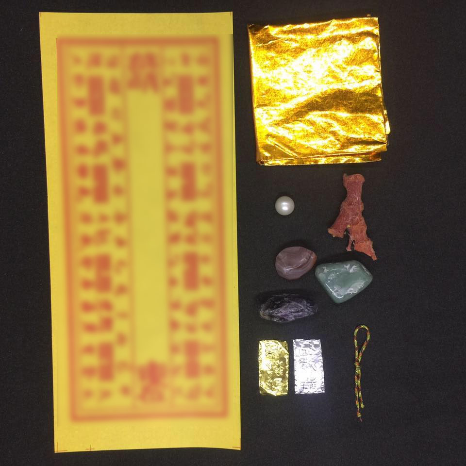 bát hương cần có những gì 1 bát hương, bàn thờ, kiến thức