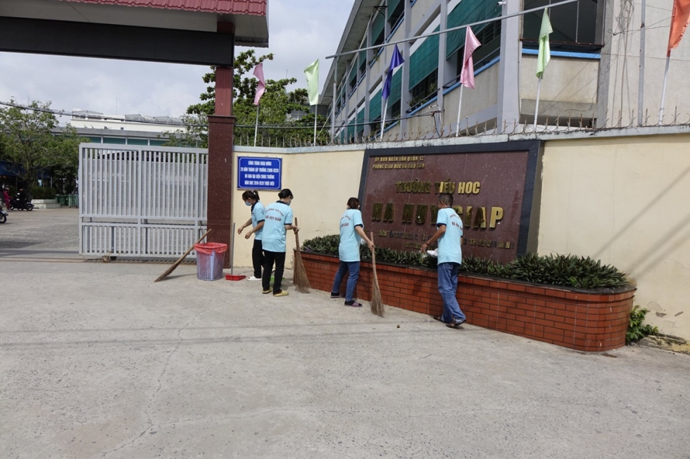 TP.HCM thông tin chính thức vụ việc người lạ tiếp cận học sinh ở cổng trường TP.HCM thông tin chính thức vụ việc người lạ tiếp cận học sinh ở cổng trường