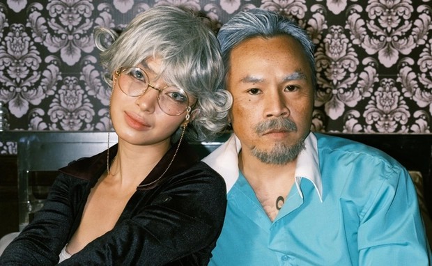 Cả hai ngày càng mạnh dạn công khai những khoảnh khắc tình tứ bên đối phương