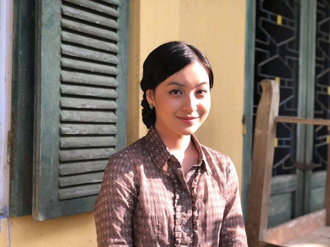 Nguyễn Lâm Thảo Tâm từng gây dấu ấn với vai diễn cô giáo Hồng trong phim điện ảnh Mắt Biếc đình đám. Ngoài ra Thảo Tâm gây chú ý khi từng đạt được điểm IELTS cực khủng là 8.5 khi mới 17 tuổi.