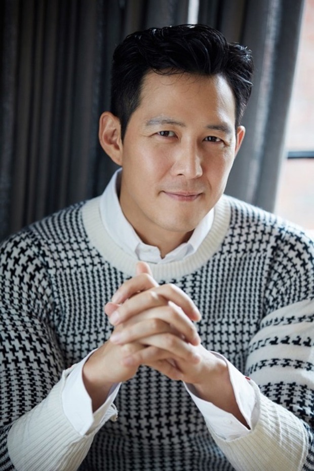 Lee Jung Jae bị đào lại nghi vấn 