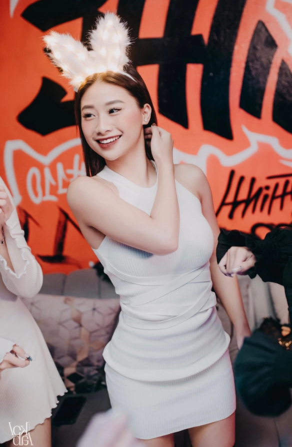 Ngắm nhan sắc cuốn hút của hot girl Thể dục dụng cụ vừa giải nghệ gây tiếc nuối