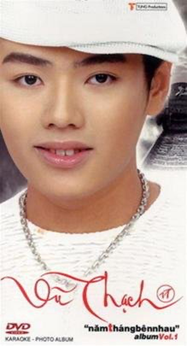 Huỳnh Vũ Thạch là thành viên trong nhóm nhạc Ve sầu gồm Anh Huy, Hồng Quang, Khương Duy, Anh Tuấn