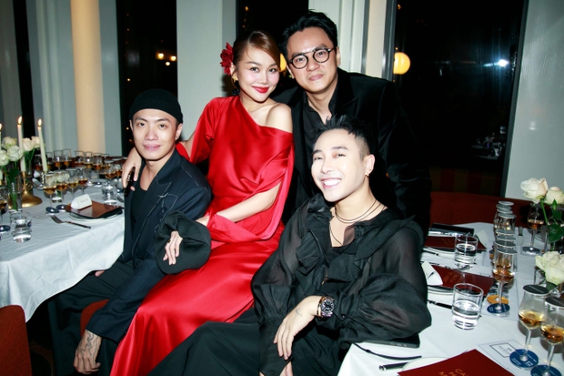 Đôi vợ chồng son 