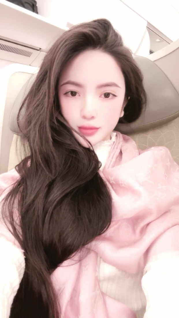 Mái tóc dài óng mượt của Thanh Huyền (Ảnh: FBNV)