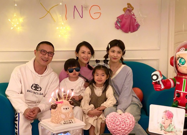 Gia đình Chương Tử Di - Uông Phong thời còn hạnh phúc, êm ấm