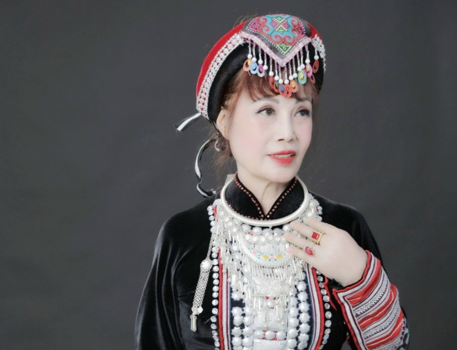 Chị Thu Sao bước vào tuổi 68 với hạnh phúc viên mãn