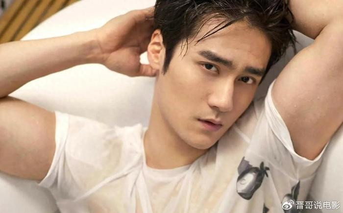 Tưởng Kình Phu thời mới gia nhập làng giải trí.