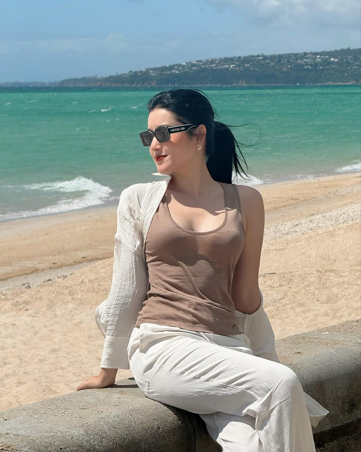 Ở tuổi 29, nàng Á hậu ngày càng đẹp quyến rũ, gợi cảm.