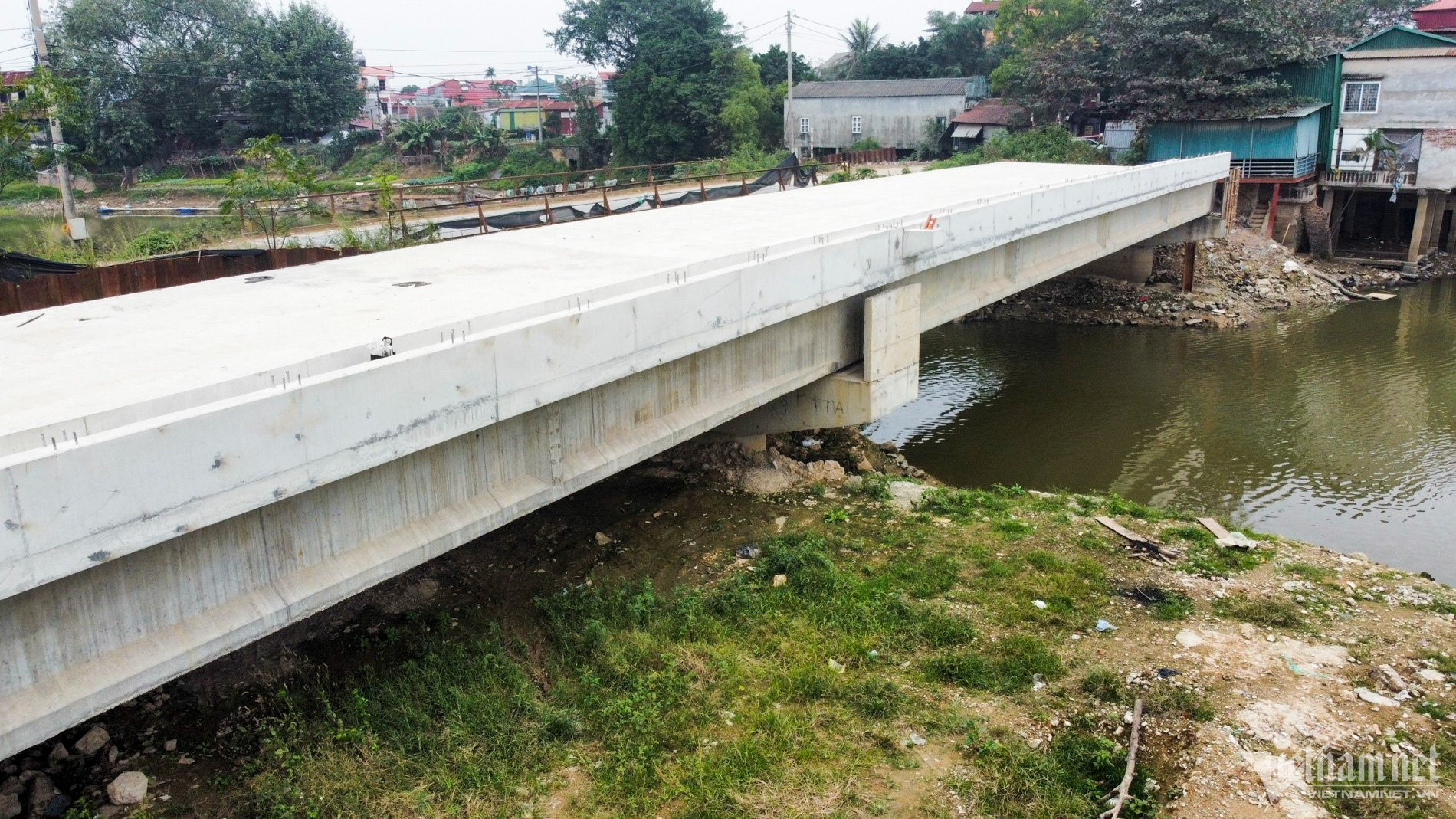  Tiến độ thi công cầu Nét đến nay mới đạt khoảng 44,32% khối lượng công trình.