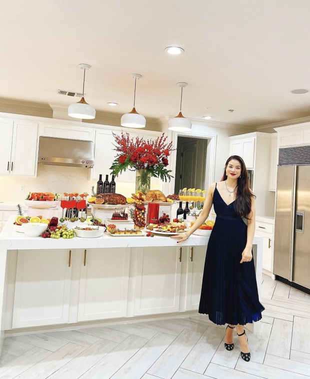 Hoa hậu Phạm Hương rời showbiz trở thành phu nhân hào môn, sống sang chảnh ở nước ngoài