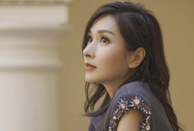 Sau nhiều lần bị tố giật chồng, Dương Cung Như hiện tại sống độc thân