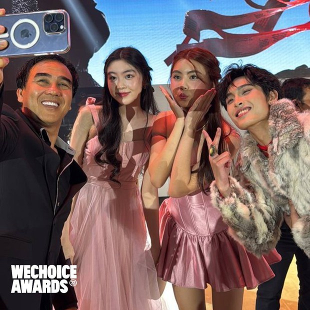 Cả Lọ Lem và Hạt Dẻ đều là fan của Wren Evans