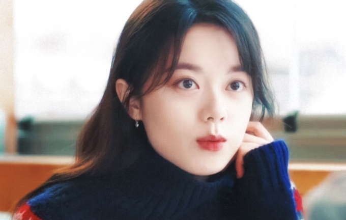 Triệu Kim Mạch là nữ chính trong phim Giữa Cơn Bão Tuyết