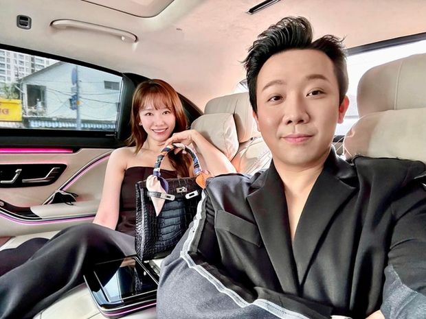 Trấn Thành thể hiện rõ niềm hạnh phúc mỗi khi nhắc đến Hari Won