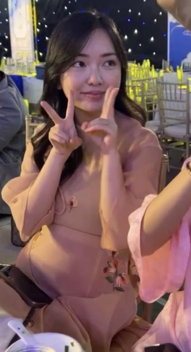 Hà Trang nghi vấn mang bầu