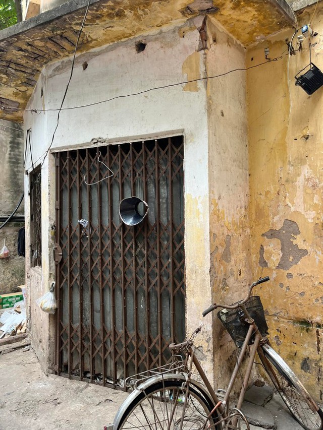 Căn nhà tại tầng 1 của bà Phượng được trả giá hơn 10 tỷ đồng. Tuy nhiên, giá mong muốn của bà Phượng là 18 tỷ đồng. Ảnh: Tri thức & Cuộc sống