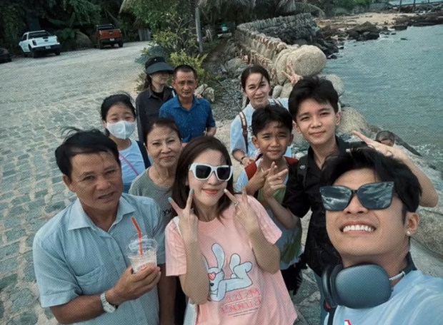 Gin Tuấn Kiệt góp mặt trong các buổi du lịch cùng gia đình Puka