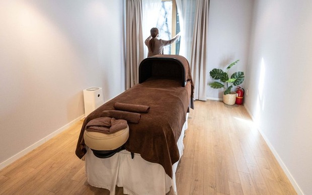 Một phòng mát-xa ở St. Park.