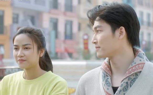 Phương, Huy có hoàn cảnh sống trái ngược.