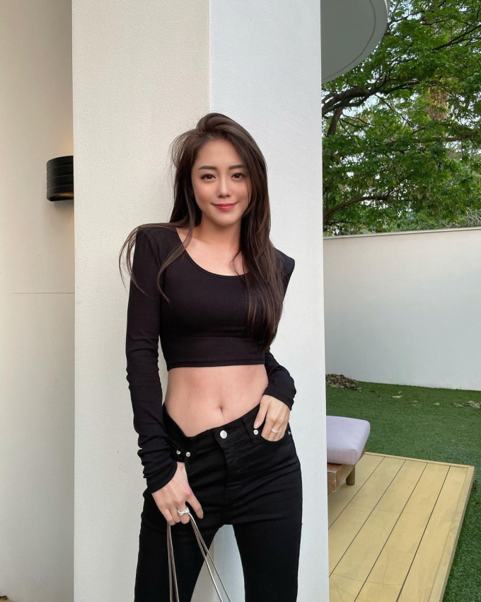 Lâm Thiên Hựu gây xôn xao dư luận khi công bố hình ảnh cơ thể cô bầm tím nhiều chỗ vì bị bạn trai đánh đập