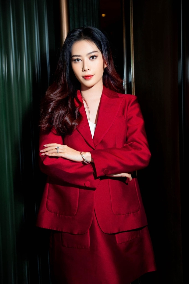 Nam Em là cái tên đang vướng nhiều ồn ào