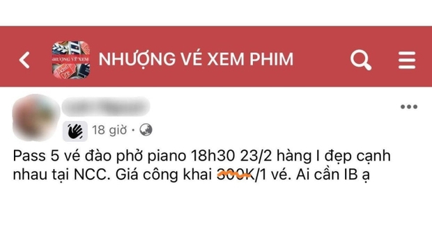 Trên một hội nhóm, vé xem Đào, phở và piano được rao bán với giá 300.000 đồng - cao gấp 6 lần so với giá vé gốc.