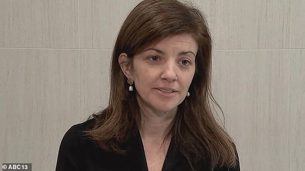 Chính sự tỉnh táo đã giúp chị Catherine tự cứu được bản thân và đứa con út.