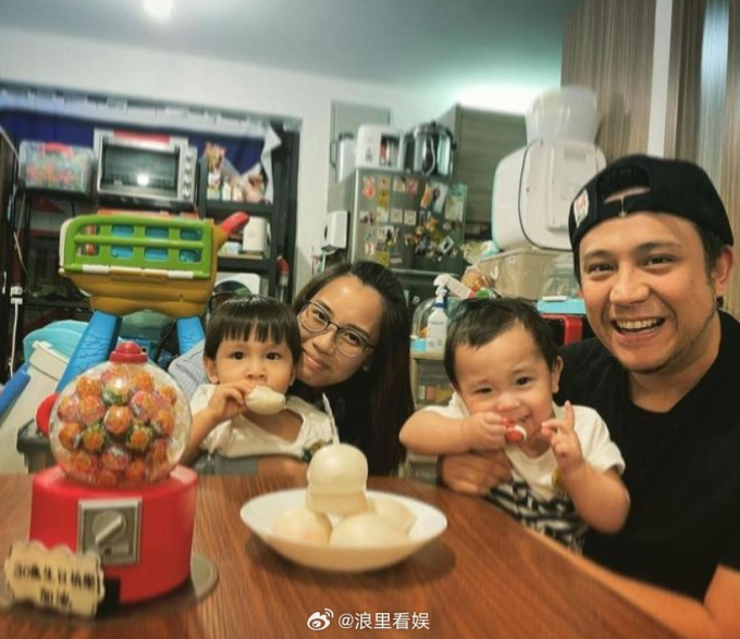 Gia đình nhỏ của Trương Trí Hằng