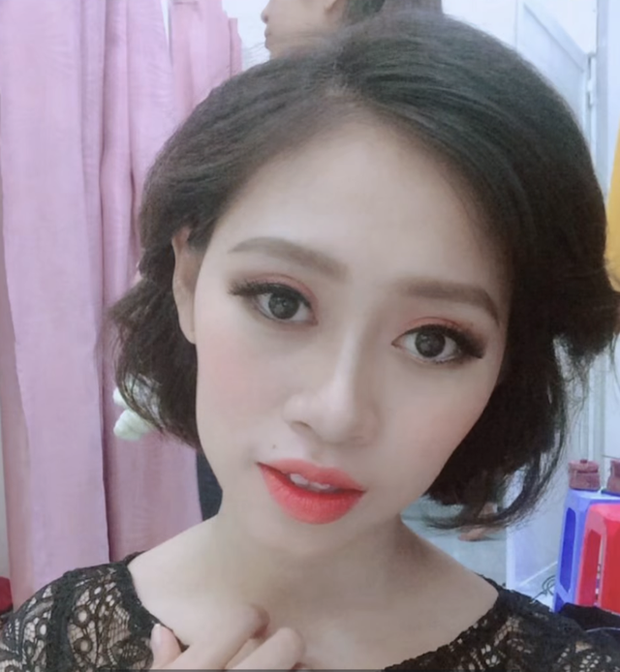 Gương mặt Việt Phương Thoa năm 2017, má hóp và cằm chẻ nên muốn tiêm filler làm đầy