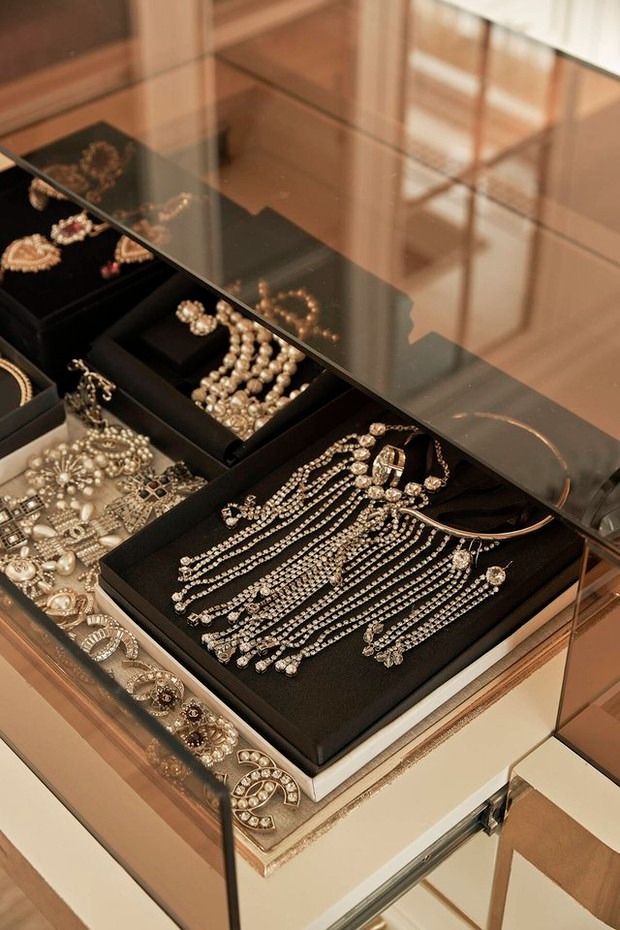 Bên trong phòng thay đồ của nữ ca sĩ